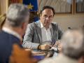 Imagen tomada este martes de Juanfran Pérez Llorca durante el Pleno extraordinario del Consell en el que se ha aprobado el primer paquete de ayudas a los afectados por la dana Adam