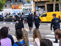 Momento de la detención de trabajadores de la empresa de desokupación en Benimaclet (Valencia)