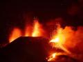 Actividad eruptiva del volcán Cumbre Vieja, en la isla canaria de La Palma, este viernes por la noche