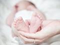 La baja por paternidad se igualó a la de maternidad en enero de 2021