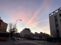 Estelas de condensación en el cielo de Madrid