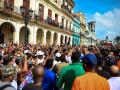 Manifestantes en Cuba salen a la calle