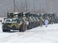 Tanques en Ucrania se abren paso entre la nieve