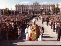 Jun pablo II a su llegada a la catedral de la Almudena