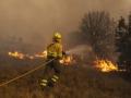 Efectivos de bomberos durante el incendio de la Sierra de la Culebra, a 18 de junio de 2022, en Zamora