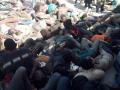 Decenas de inmigrantes hacinados tras intentar saltar la valla hacia Melilla