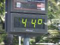 Imagen de un termómetro en la calle