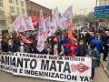 Sindicatos de Metro de Madrid se concentran junto al Congreso para pedir un fondo de compensación por la exposición al amianto.
POLITICA ESPAÑA EUROPA MADRID