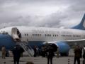 Imagen del la llegada del avión oficial de los Estado Unidos