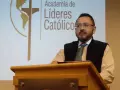 Rodrigo Guerra, miembro del Consejo Directivo de la Academia de Líderes Católicos, en un evento de la organización