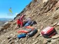 Sólo este fin de semana, el GREIM ha tenido que realizar una decena de rescates como éste en el Pico del Pez, en Gistain