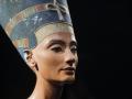 Busto de Nefertiti localizado en el Museo de Neues en Berlín