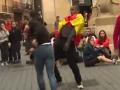 Agresión de una banda proetarra a un cubano que portaba una bandera de España en Pamplona