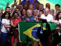 Lula se dirige a sus seguidores tras hacerse oficial su tercera victoria presidencial