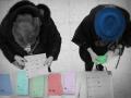 Montaje papeletas urnas elecciones