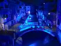 Los canales de Venecia iluminados en azul para promocionar Avatar: la forma del agua