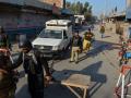 La policía resguarda las cercanía de la comisaría tomada por los talibanes paquistaníes