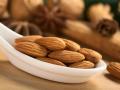 .food,aliment,fruit,raw,nut,almond,baking,ingredient,healthy,food,aliment,brown,brownish,brunette,horizontal,raw,photograph,nut,almond,seed,baking,nobody,photo,picture,image,copy,deduction,ingredient,spoon,fresh,drupe,shelled,selective focus,color photo,studio shot