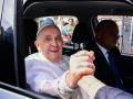 El Papa Francisco recibe el alta y sale del hospital