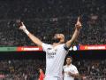 Benzema celebra su tercer gol