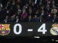El marcador del Camp Nou con el palco presidido por Laporta: goleada histórica del Madrid