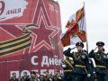 Militares rusos marchan durante el desfile del Día de la Victoria en Rostov del Don