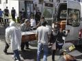 Los restos de las víctimas de un devastador incendio en una mina de oro en el sur de Perú