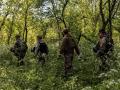 Militares se desplazan en una zona rural de Belgorot