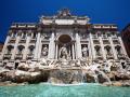 La Fontana de Trevi, de estilo barroco, está dedicado al dios