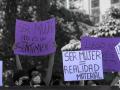 Varias manifestantes convocadas por la Alianza contra el Borrado de Mujeres se concentran contra la ley trans