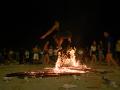 GIJÓN, 23/06/2023.- Celebración de la Noche de San Juan en la playa de Poniente, en Gijón. EFE/Eloy Alonso