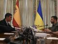 KIEV (UKRAINE), 07/01/2023.- The President of the Government, Pedro Sánchez (i), meets with the Ukrainian Head of State, Volodímir Zelenski (d), this Saturday in Kiev (Ukraine), the day on which Spain inaugurates European presidency.  Sánchez conveyed to Zelenski the support of the Spanish presidency of the EU for the reform process that Brussels is demanding from kyiv to start accession negotiations.  EFE/ Borja Puig De La Bellacasa / Moncloa EDITORIAL USE ONLY / ONLY AVAILABLE TO ILLUSTRATE THE ACCOMPANYING NEWS (MANDATORY CREDIT)