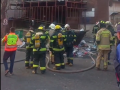 Bomberos trabajando en el incendio de Johannesburgo