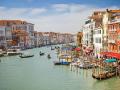 Vista de Venecia desde el puente Rialto