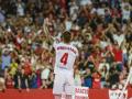 El central Sergio Ramos en su presentación como nuevo jugador del Sevilla FC en el estadio Ramón Sánchez Pizjúan de Sevilla