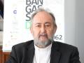 El obispo de la Diócesis de Bangassou, Juan José Aguirre; el presidente del Colegio de Farmacéuticos de Córdoba, Rafael Casaño, y el presidente de la Fundación Bangassou, Miguel Aguirre, presentan la participación de la farmacia cordobesa en la campaña de ayuda sanitaria internacional