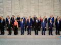 Foto de familia de todos los aliados de la OTAN, incluido el ministro de Defensa de Suecia