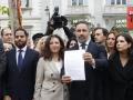 Vox registra la querella contra Sánchez en el Tribunal Supremo