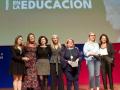 La consejera de Desarrollo Educativo y Formación Profesional, Patricia del Pozo, con los premiados