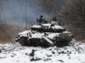 Soldados ucranianos sobre un tanque en la región de Donetsk