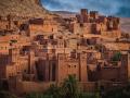 19.	Marruecos: Marruecos es un favorito de los turistas por sus paisajes y monumentos.  Los visitantes suelen congregarse en ciudades como Marrakech y Rabat, sin embargo, hay lugares no tan famosos e igual de bellos. Por ejemplo, Tetuán y la ciudad histórica de Meknes, declarada Patrimonio de la Humanidad.