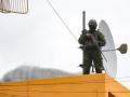 n militar custodia la estación Radio Canela (Ecuador)