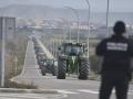 Decenas de tractores durante la tercera jornada de protestas de los ganaderos y agricultores para pedir mejoras en el sector