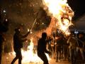 Varias personas durante la procesión de los Fachós en Castro de Caldelas en Ourense, a 19 de enero de 2024, en Castro de Caldelas, Ourense, Galicia (España). La Festa dos fachós de Castro Caldelas se celebra la víspera de la onomástica del patrón, San Sebastián. Las familias llevan sus fachós, tradicionalmente elaborados de paja de centeno, por una procesión en el contorno de la Iglesia de los Remedios y del Castelo, donde se prenden. Finalmente los fachós se tiran todos juntos para que acaben de arder en conjunto, y acaban con una fiesta por la noche, con vino y chorizo. Este rito está relacionado con la peste, como agradecimiento al patrón de la villa en su intercesión ante la amenaza de la muerte.
19 ENERO 2024;TRADICIÓN;SAN SEBASTIÁN;ORENSE;FIESTA;PATRÓN;FIESTA RURAL;RITOS
Rosa Veiga / Europa Press
19/1/2024