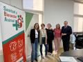 La presidenta de Sadeco, Isabel Albás, y el presidente del Colegio de Veterinarios, José María de Torres