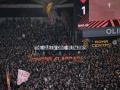 Los ultras de la Roma durante el partido de Europa League