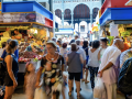 El mercado está abierto al público de lunes a sábado