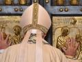 El Papa Francisco abre la Puerta Santa de la basílica de San Pedro en el Jubileo de la Misericordia