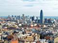 Vista de Barcelona, en la que destaca (dcha) el cilindro de la Torre Glòries.