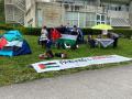 Estudiantes acampan en el campus coruñés de Elviña